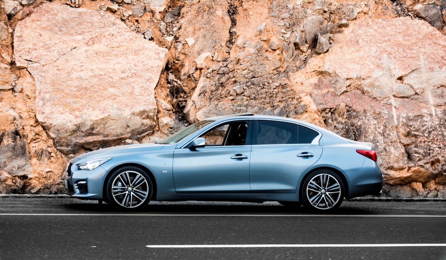 Safety and Punctuality: Keys to a Perfect Journey