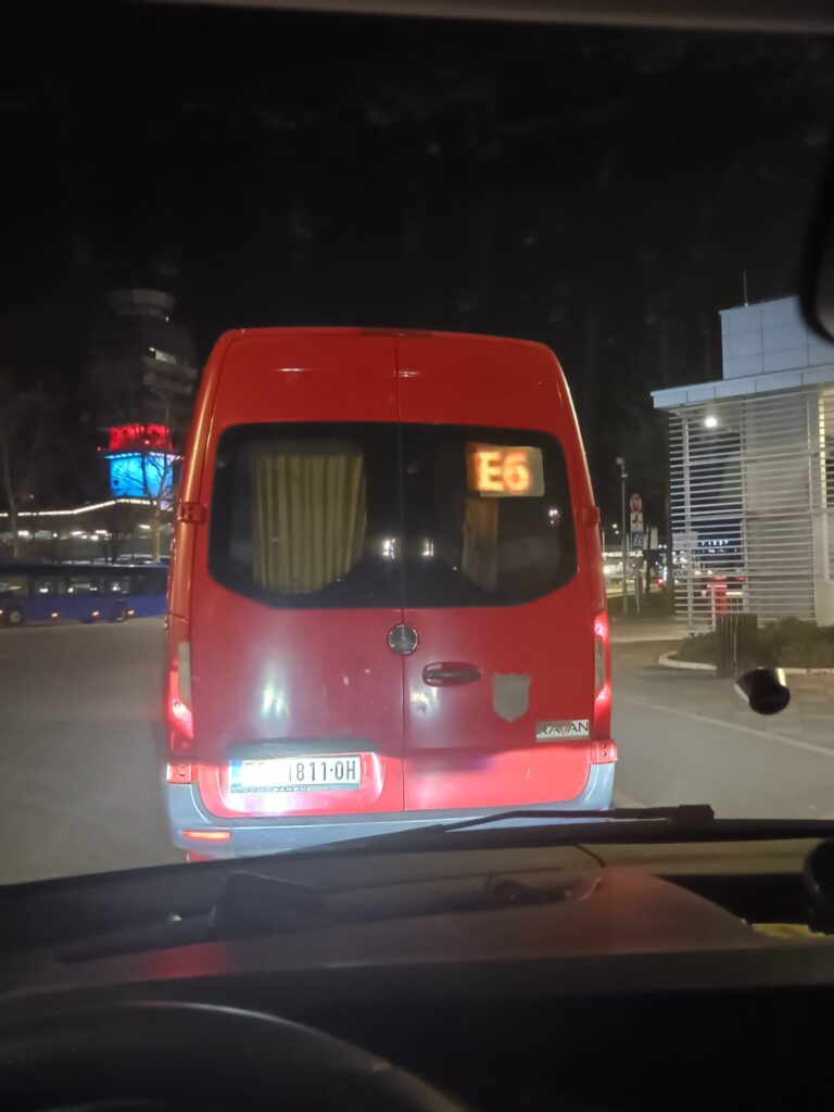 Belgrade minivan airport taxi by serbiaride.com